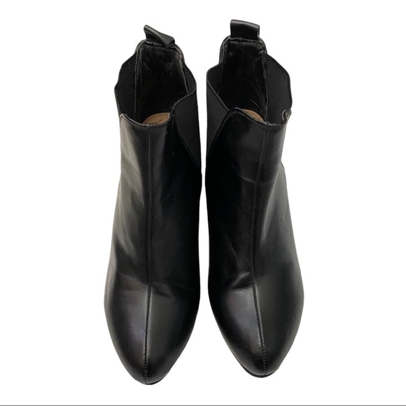 Forever 21 Hidden Wedge Black Booties Sz 5.5 - Picture 1 of 8